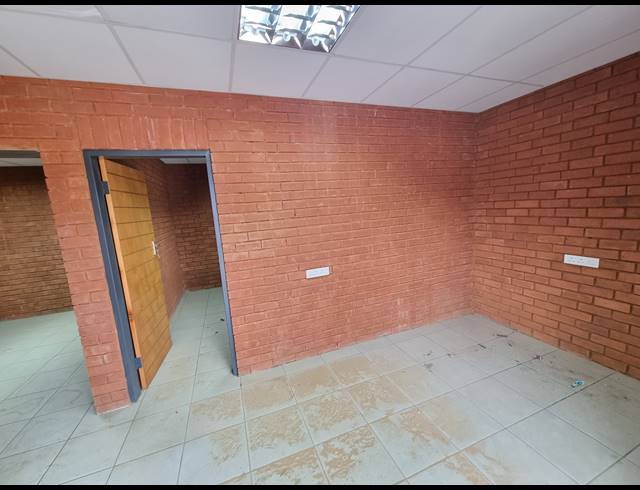 432M² WAREHOUSE TO LET IN ORMONDE